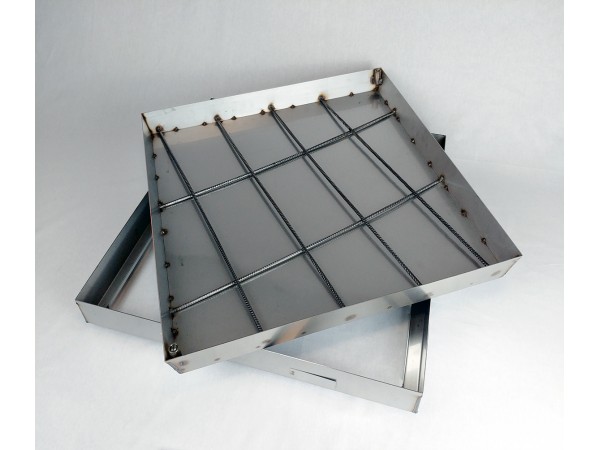 CHIUSINO A RIEMPIMENTO DELL'OLIO - PORTA PAVIMENTO - VERSIONE IN ACCIAIO INOX 80 x 80 x 6,2cm