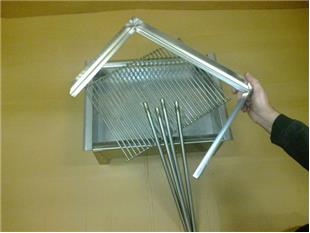 INOX ŽAR dimenzij 580 x 400 x 240mm z nogami in skupno višino 700mm