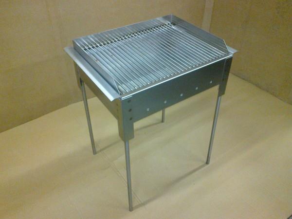 INOX ŽAR dimenzij 480 x 300 x 240mm z nogami in skupno višino 700mm