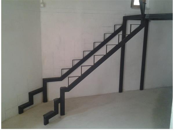Kovinska konstrukcija stopnišča