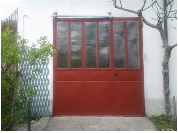 Trikrilna garažna vrata