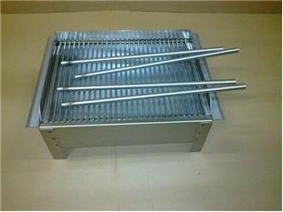 INOX ŽAR dimenzij 480 x 300 x 240mm z nogami in skupno višino 700mm