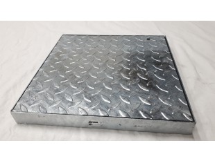 POKLOPAC METALNI VRUĆE CINČANI 1000mm X 1000mm X 45mm