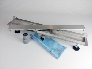 Canalina di scarico per doccia A PARETE con copertura SPAZZOLATA, dimensioni: 700(l) x 70(w) x 70(h) mm INOX