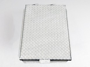 CHIUSINO / COPERCHIO IN METALLO, ZINCATO A CALDO 540mm x 740mm x 45mm